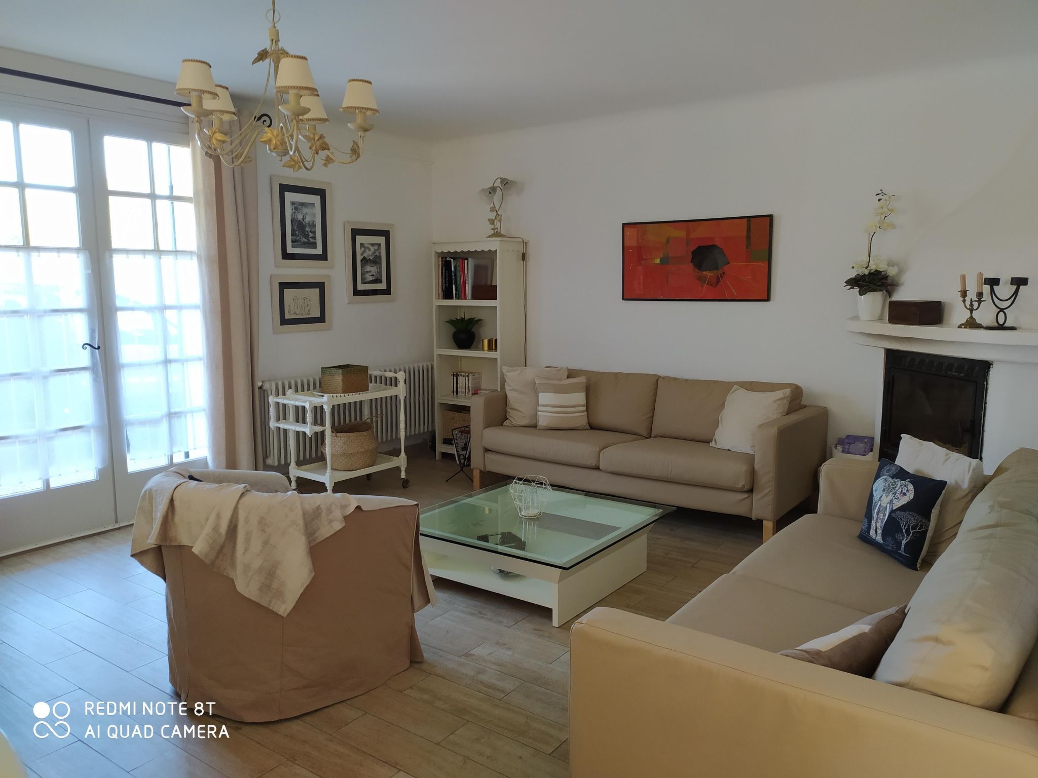 Schöne provenzalische Villa Les Carlets mit Pool-Image-tags.info