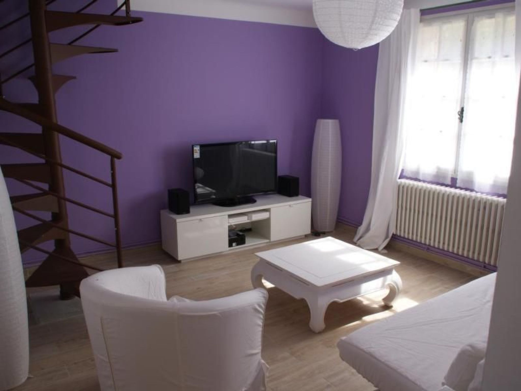 Schöne provenzalische Villa Les Carlets mit Pool-Image-tags.info