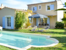 Ruime vakantievilla met privé-zwembad in Saint Saturnin d'Apt - thumbnail 1