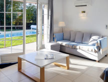 Ruime vakantievilla met privé-zwembad in Saint Saturnin d'Apt - thumbnail 6