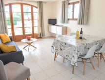 Rustiek appartement met zwembad nabij L'Isle-sur-la-Sorgue - thumbnail 5