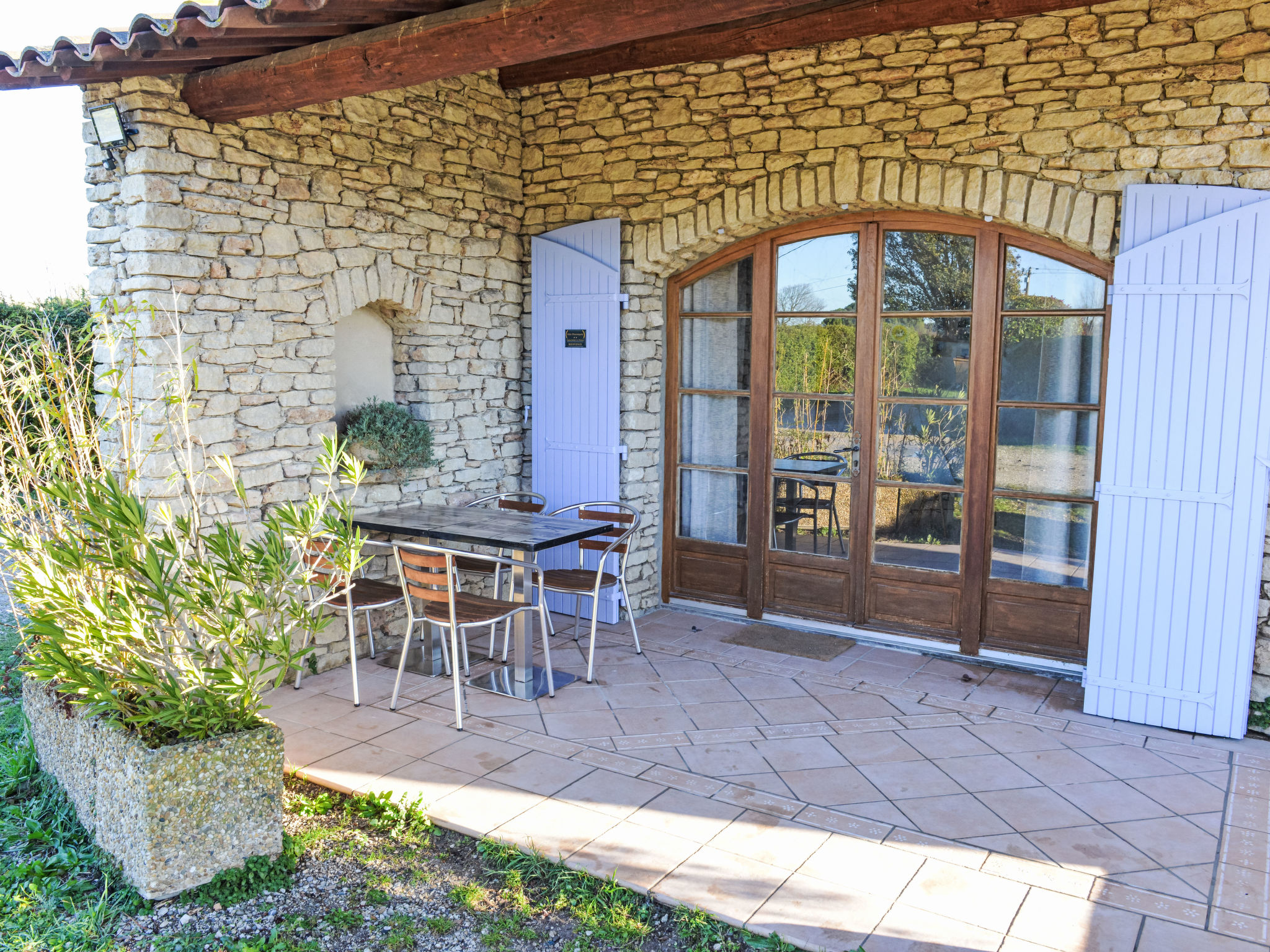 Rustiek appartement met zwembad nabij L'Isle-sur-la-Sorgue - foto 23