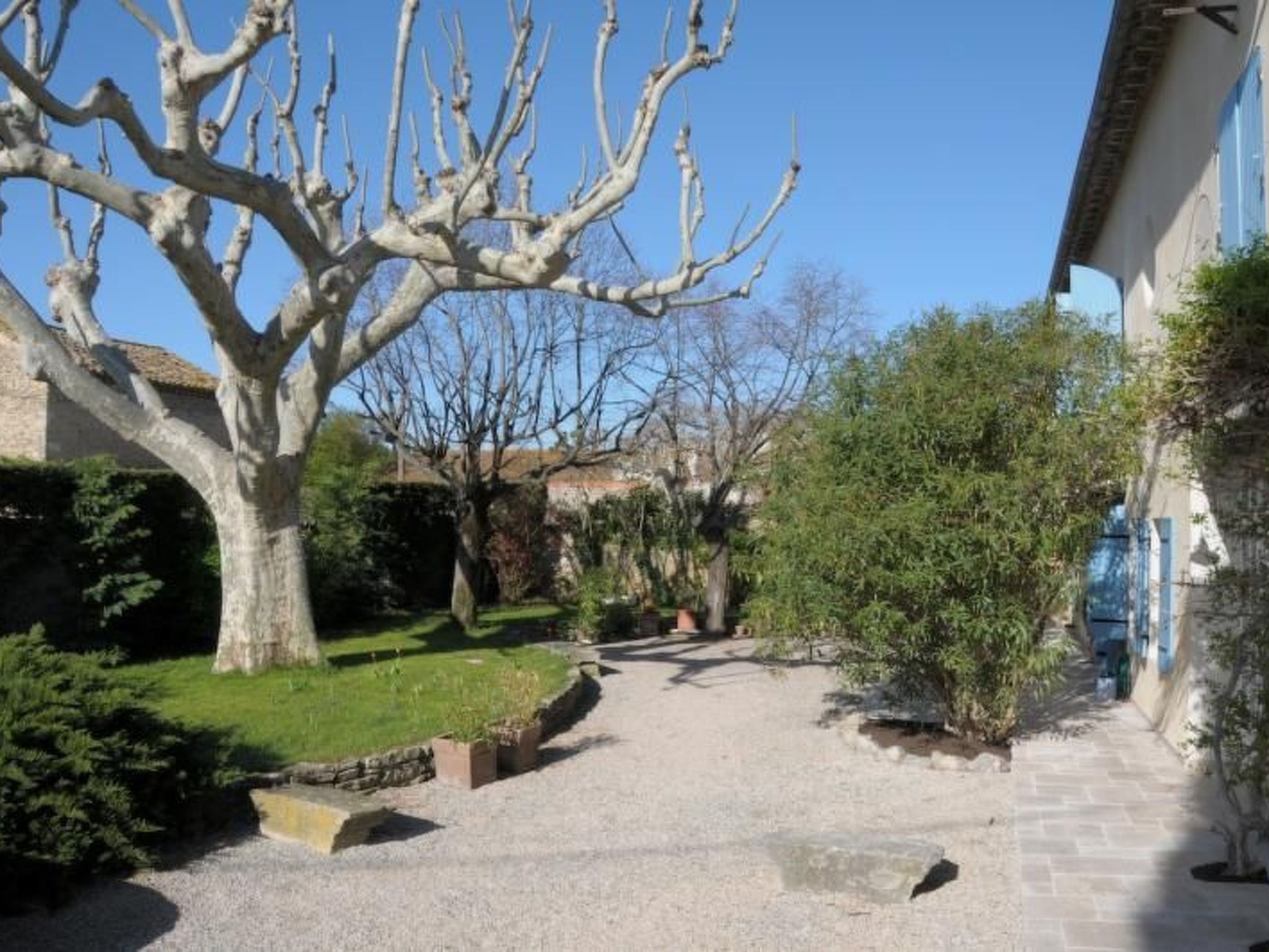 Bauernhaus mit Garten und Pool mit Bergblick - Image-tags.info