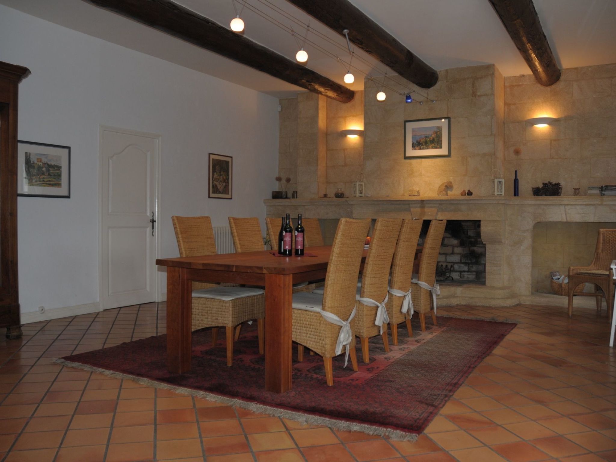 Bauernhaus mit Garten und Pool mit Bergblick - Image-tags.info