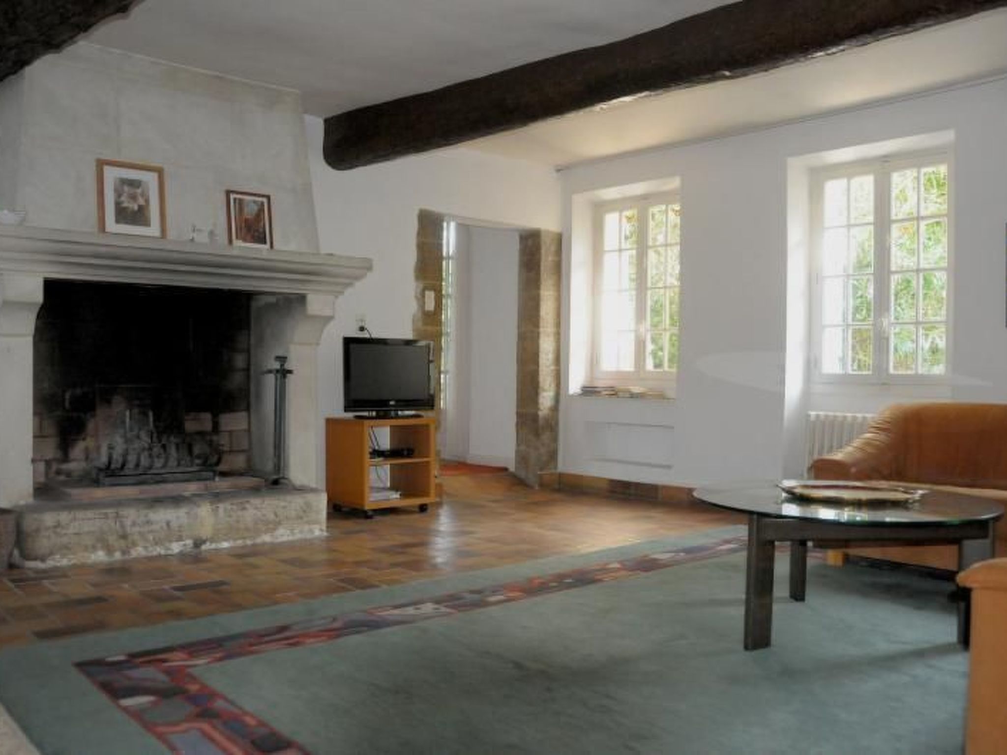 Bauernhaus mit Garten und Pool mit Bergblick - Image-tags.info