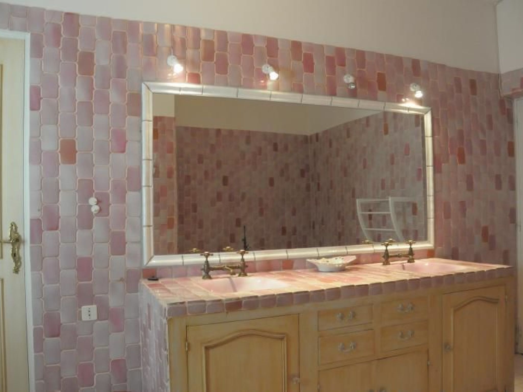 Bauernhaus mit Garten und Pool mit Bergblick - Image-tags.info