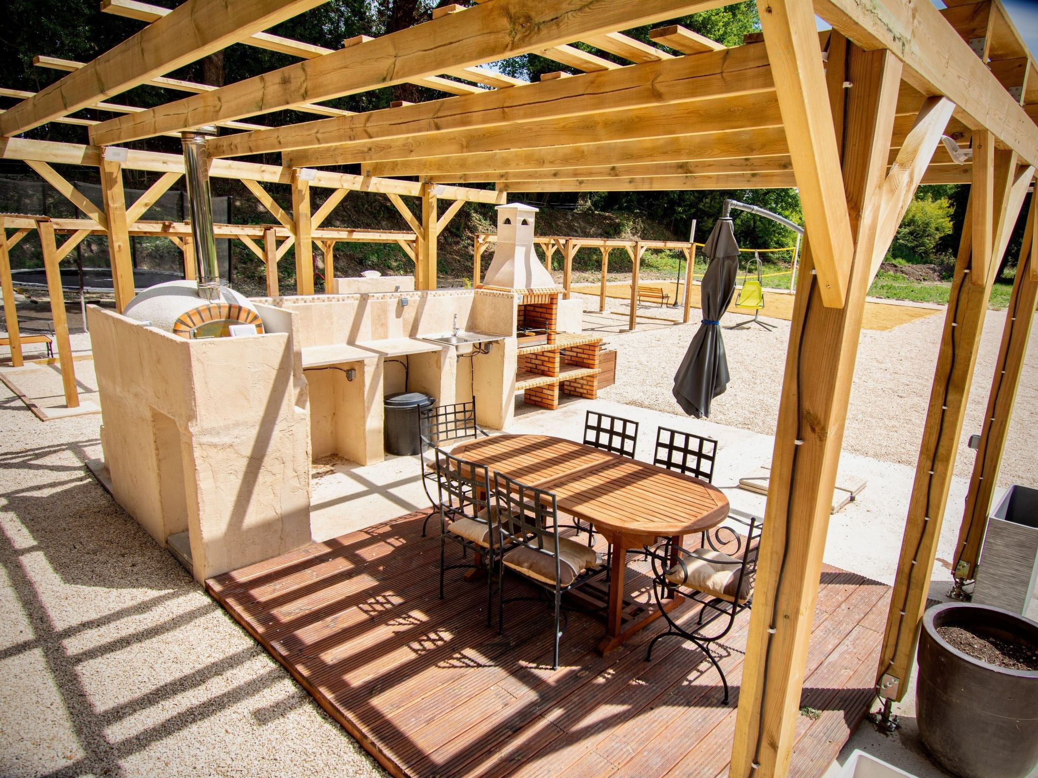 Leonie's Gîte Moulin de Tartay in Avignon-Binnen