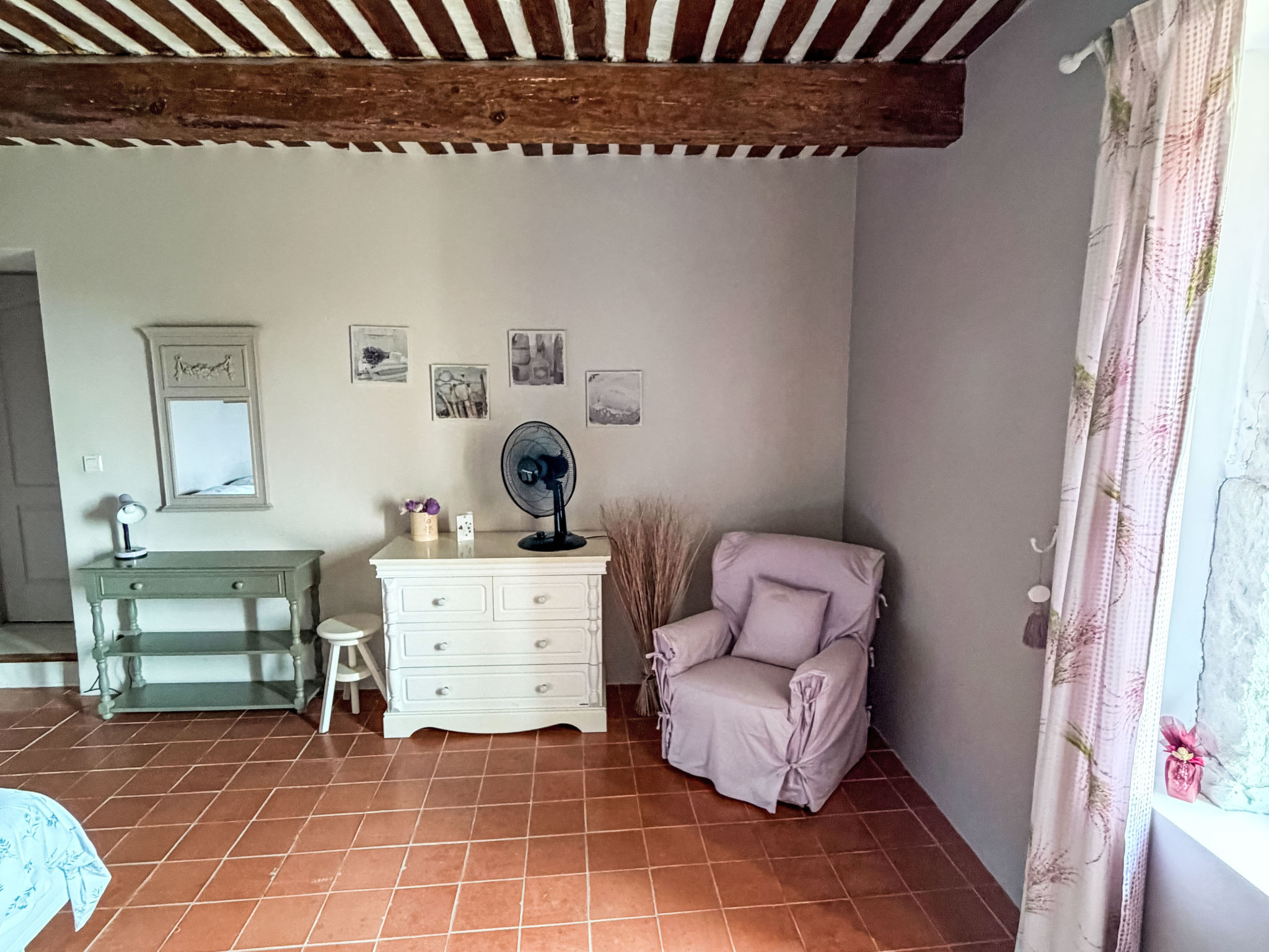 MAS AUTHENTIQUE PROVENÇALE - Binnen