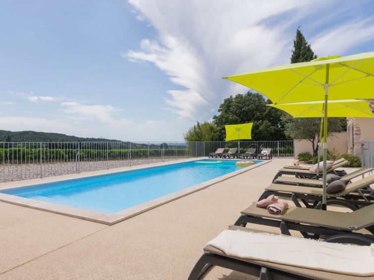 Search and Stay destination Valréas, Provence-Alpes-Côte d'Azur - France from AU$ 897. La Machotte (VSN160)