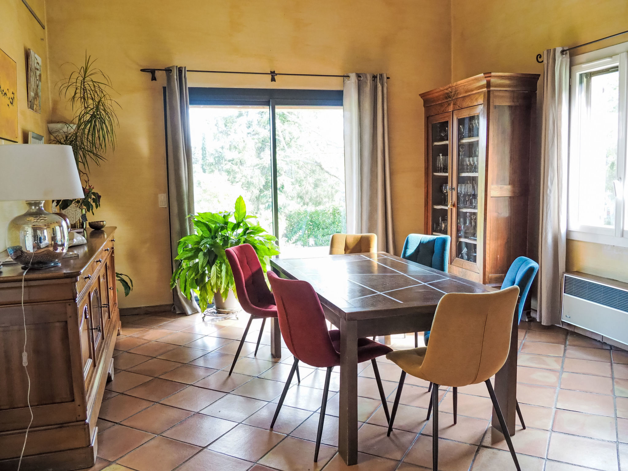 Provenzalisches Haus mit Pool und Garten - Binnen