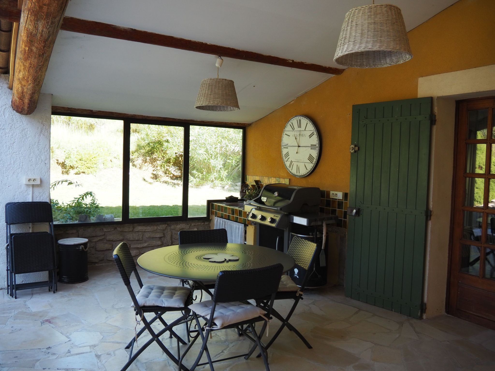 Provenzalisches Haus mit Pool und Garten-Binnen