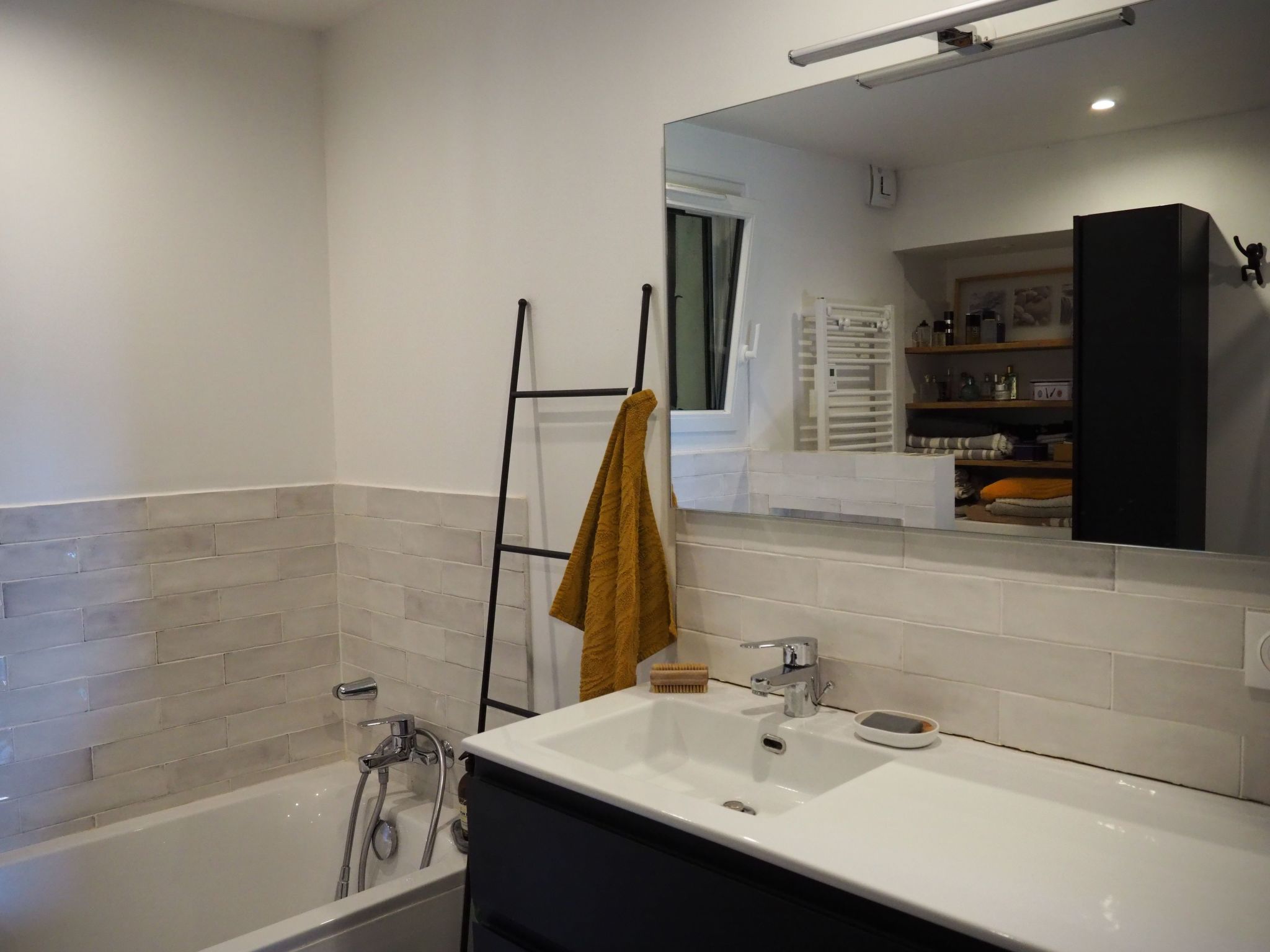 Provenzalisches Haus mit Pool und Garten-Binnen