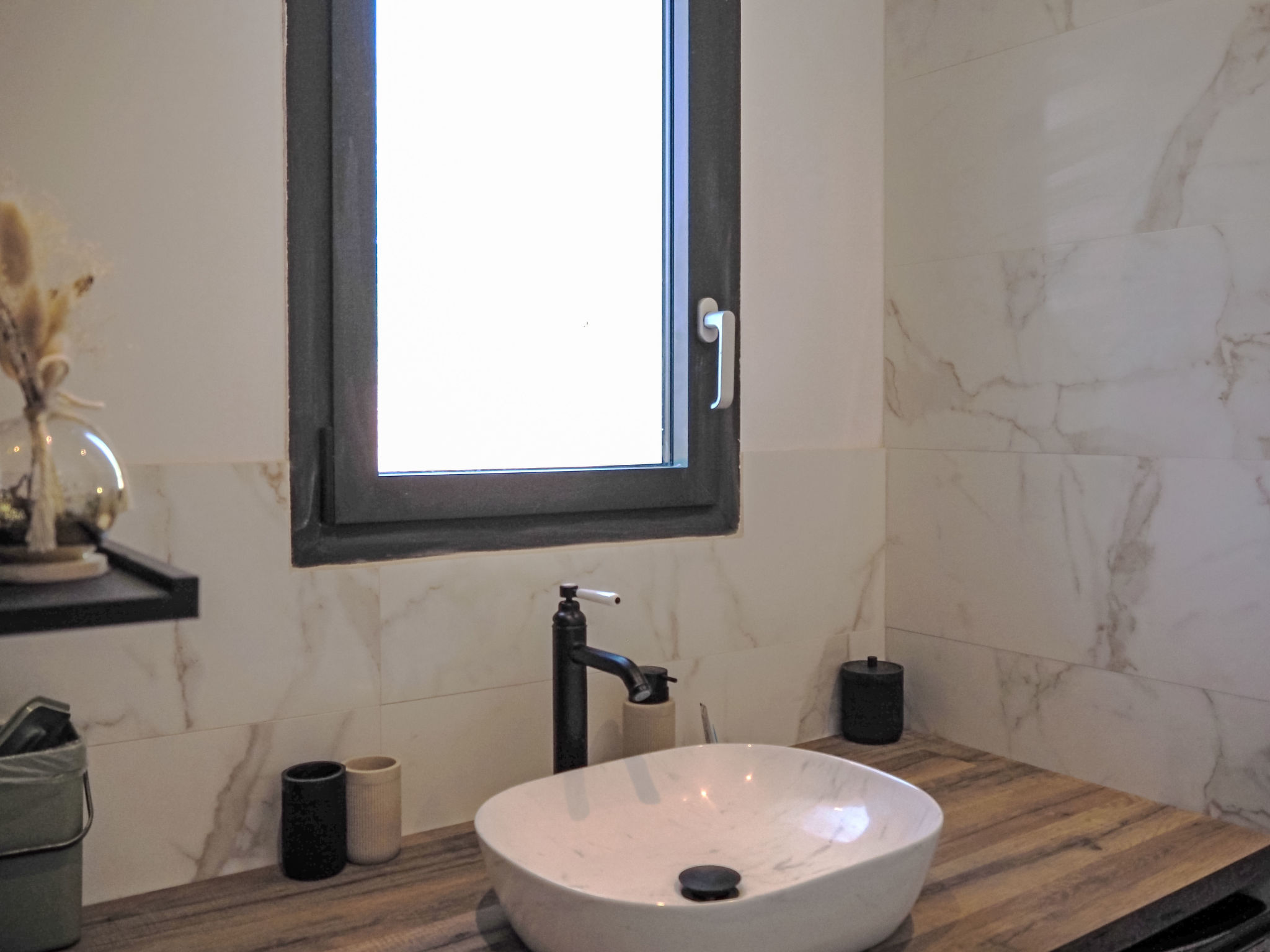 Apartment Colombier - Dedans