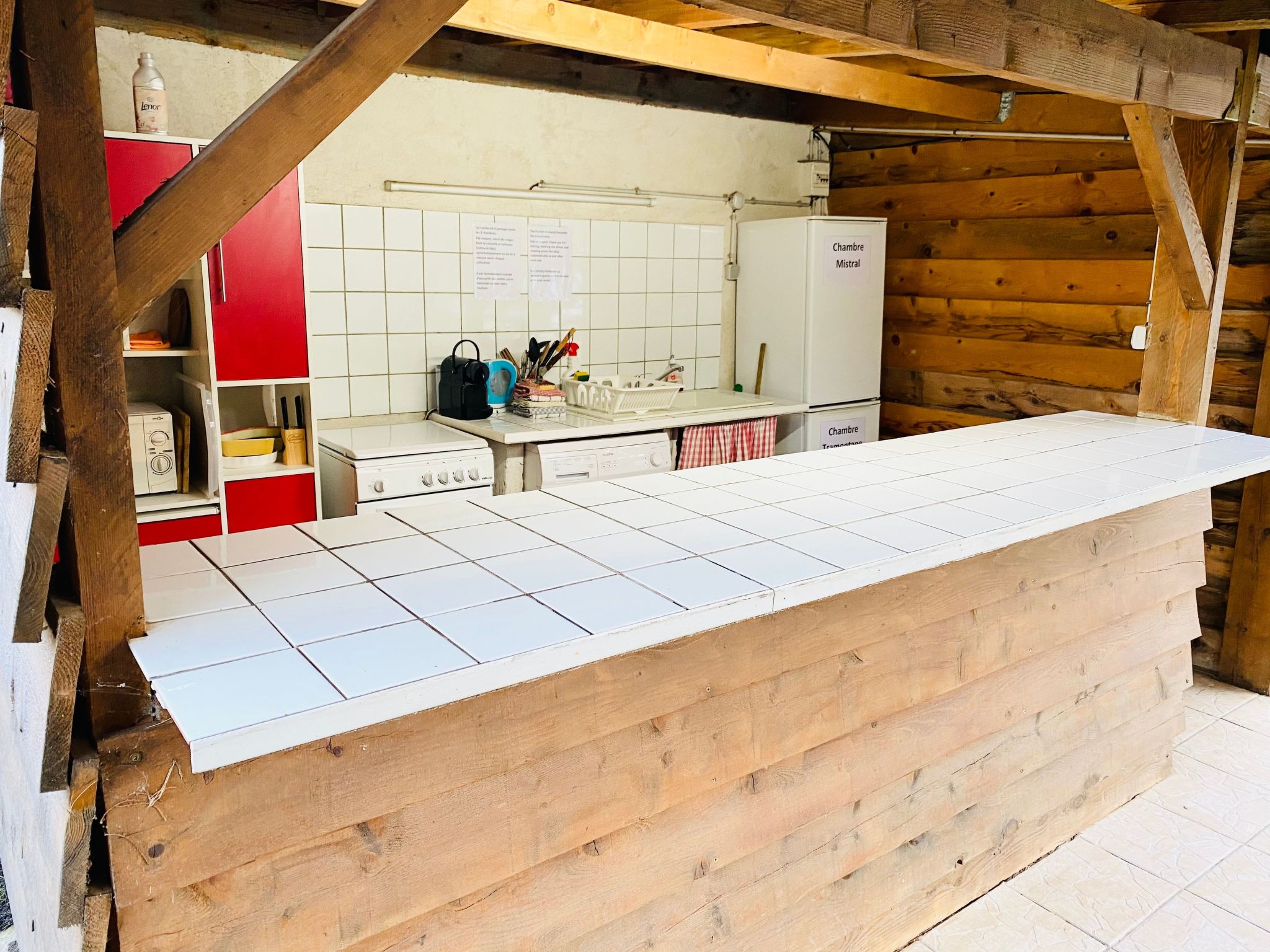 Studiowohnung mit Terrasse - Pool, Tennis, Bouleplatz-Image-tags.info