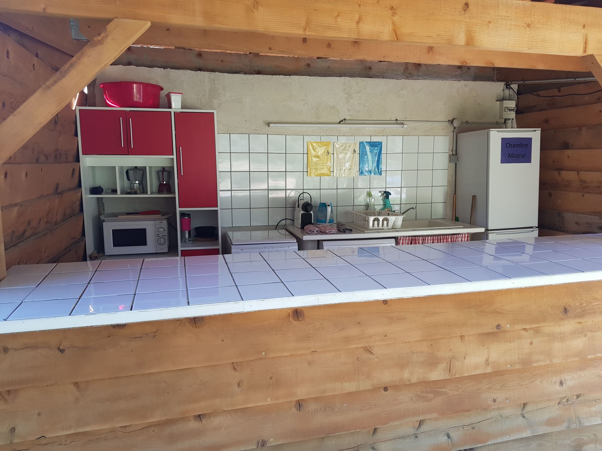 Studiowohnung mit Terrasse - Pool, Tennis, Bouleplatz-Image-tags.info