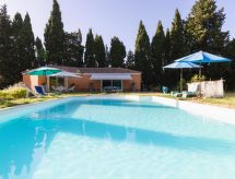 Provencaals vakantiehuis met privézwembad en tuin nabij Avignon - thumbnail 1