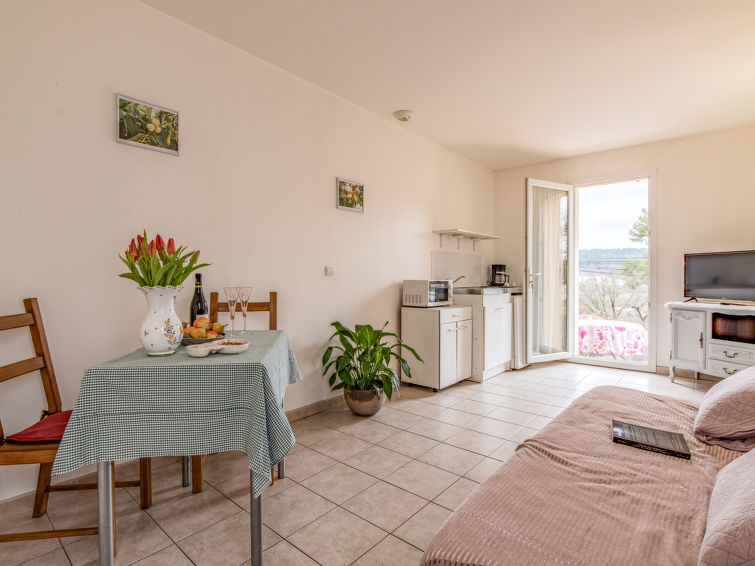 Search and Stay destination Gardanne, Provence-Alpes-Côte d'Azur - France from AU$ 104. Le petit Verdillon