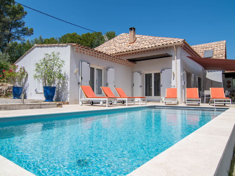 Search and Stay Destinations. Vacation Rentals in Salernes, Var - Provence-Alpes-Côte d'Azur - France