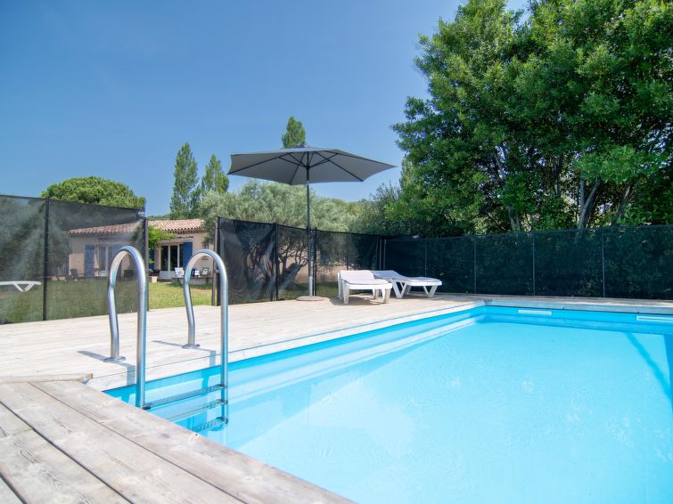 Search and Stay destination Salernes, Provence-Alpes-Côte d'Azur - France from AU$ 252. Les Oliviers