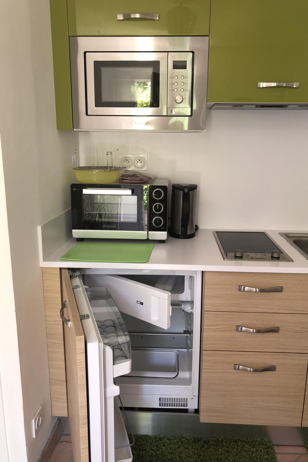 Mimet la diote, Ausflug in die Sonne und in die Ruhe-Binnen