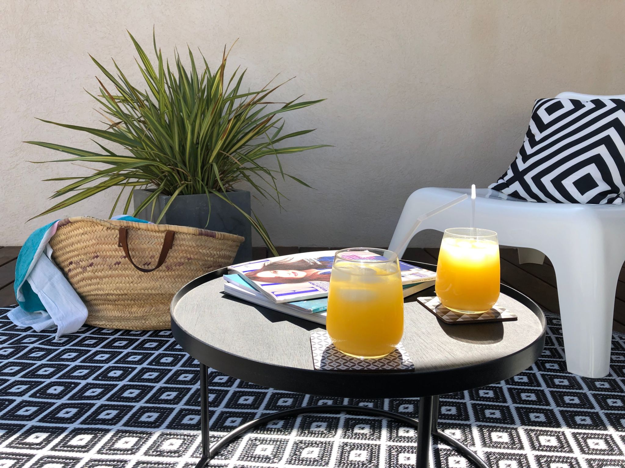 Eine kleine Ecke der Provence. Privater beheizter Pool-Binnen