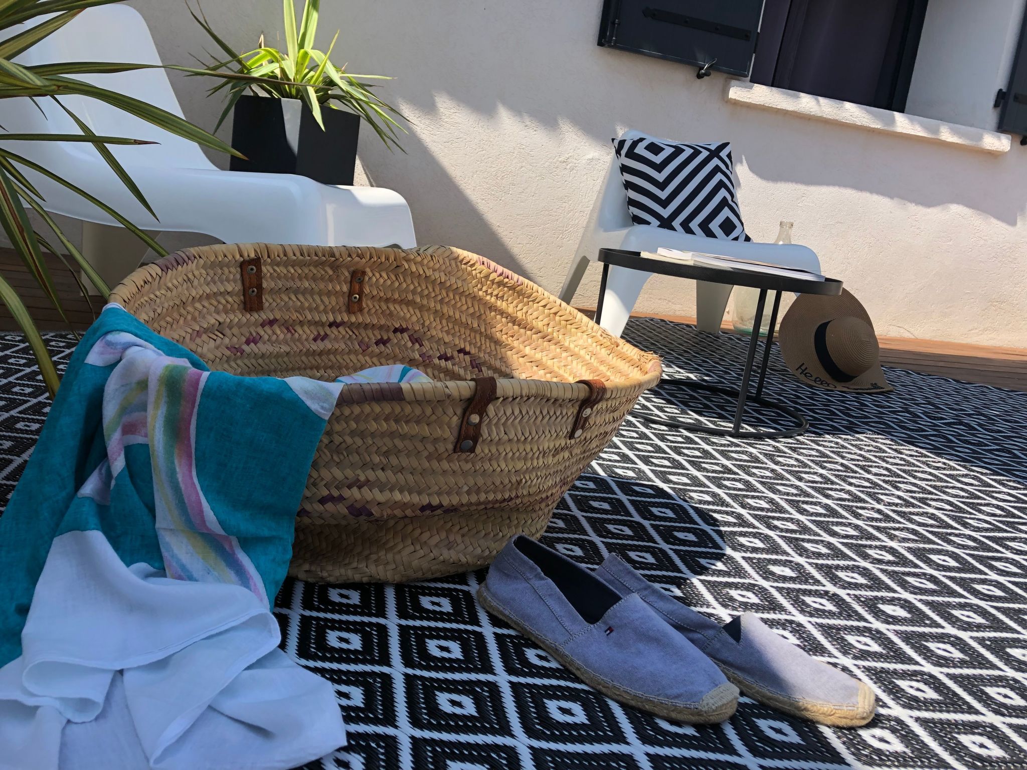 Eine kleine Ecke der Provence. Privater beheizter Pool-Binnen