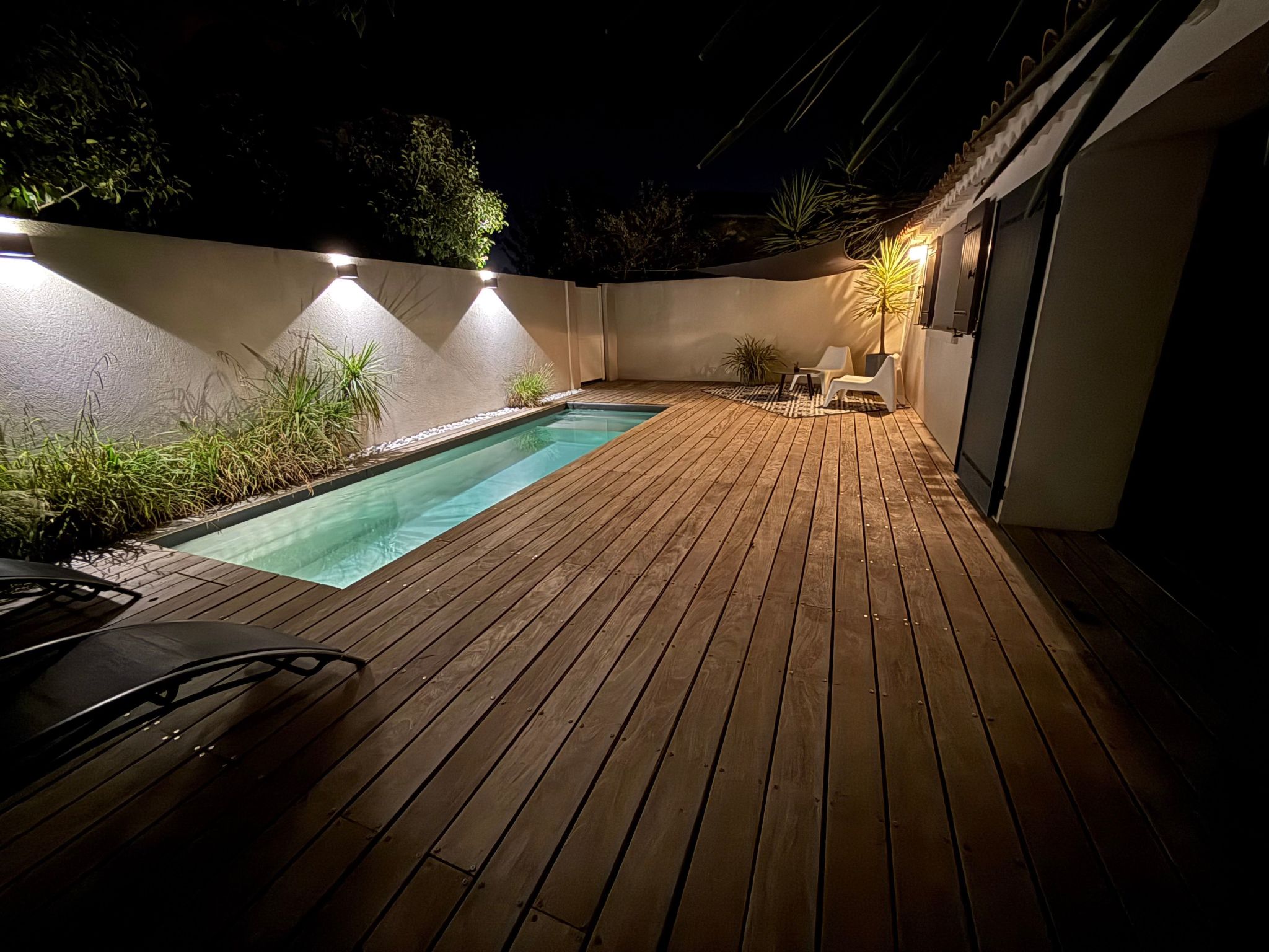 Eine kleine Ecke der Provence. Privater beheizter Pool-Binnen