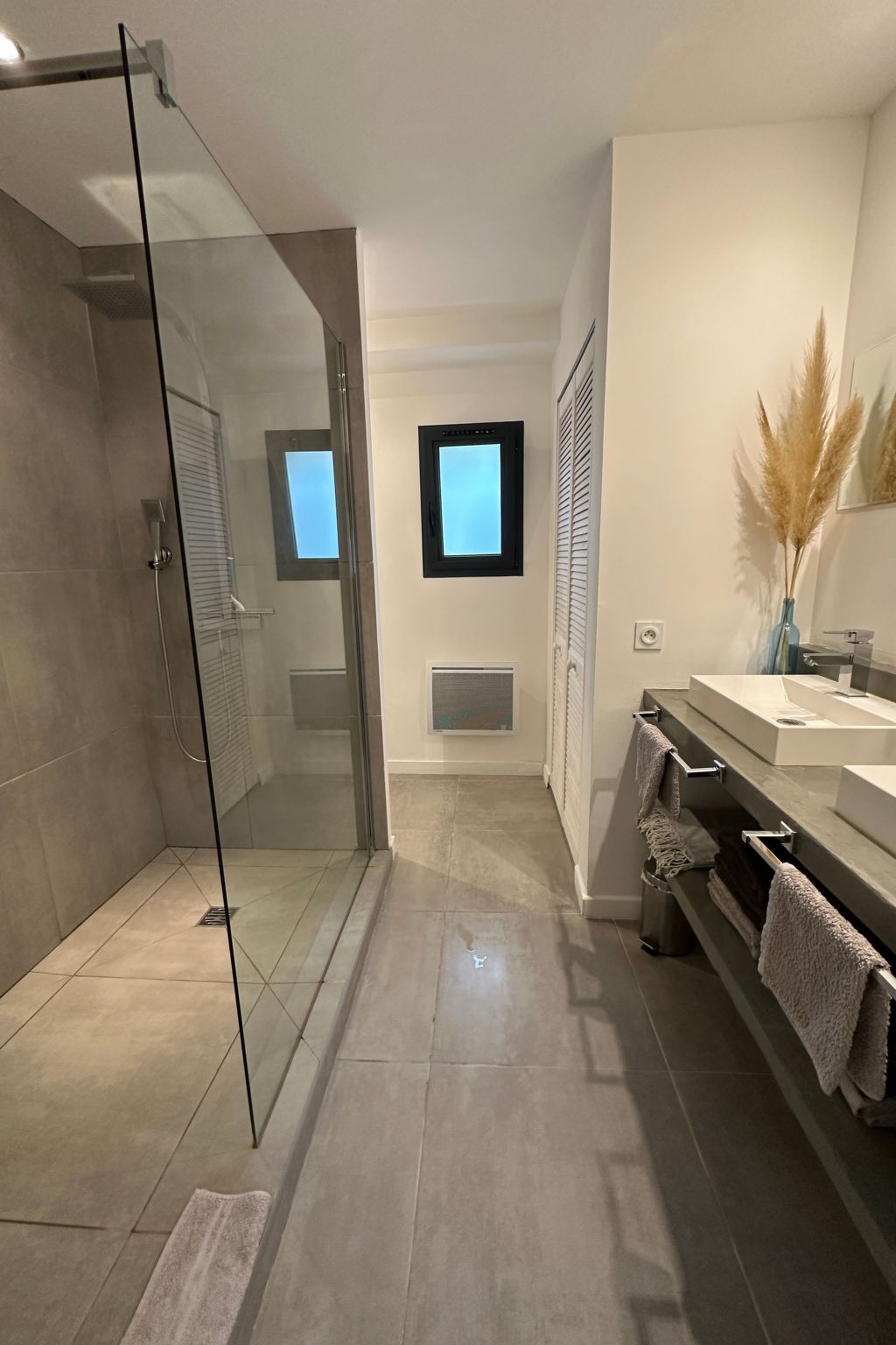 Eine kleine Ecke der Provence. Privater beheizter Pool-Binnen