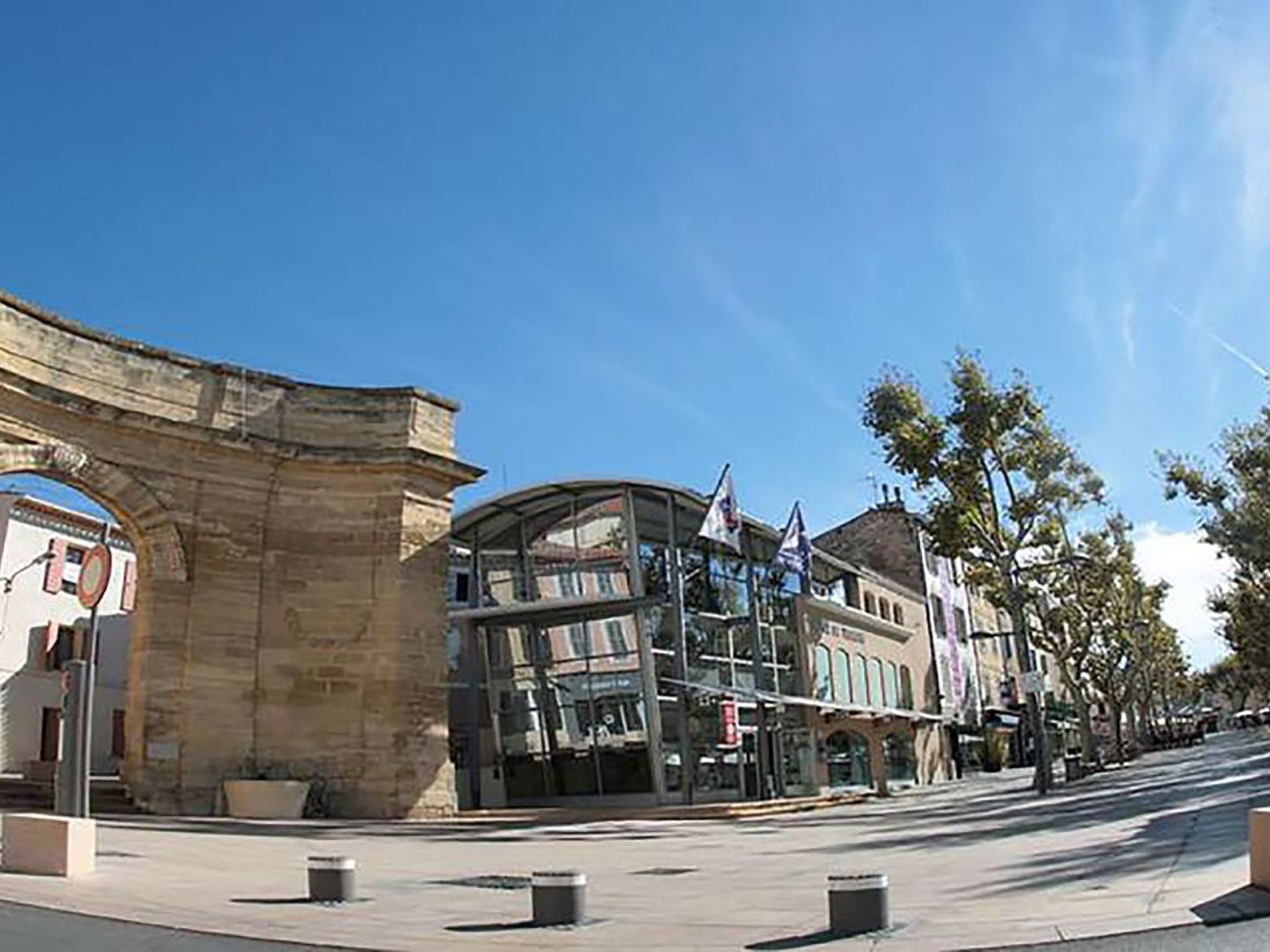 Eine kleine Ecke der Provence. Privater beheizter Pool-Binnen