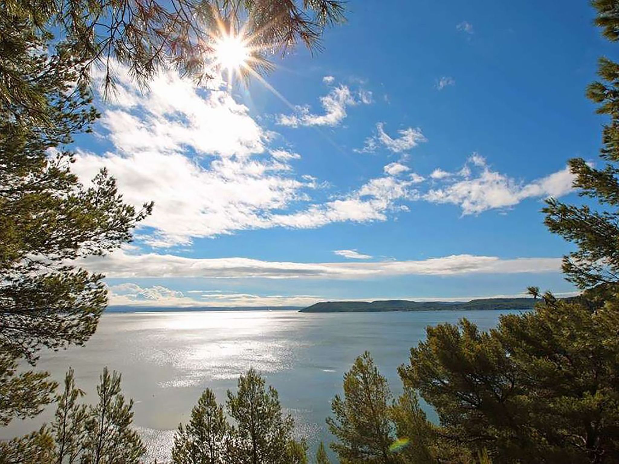 Eine kleine Ecke der Provence. Privater beheizter Pool-Binnen