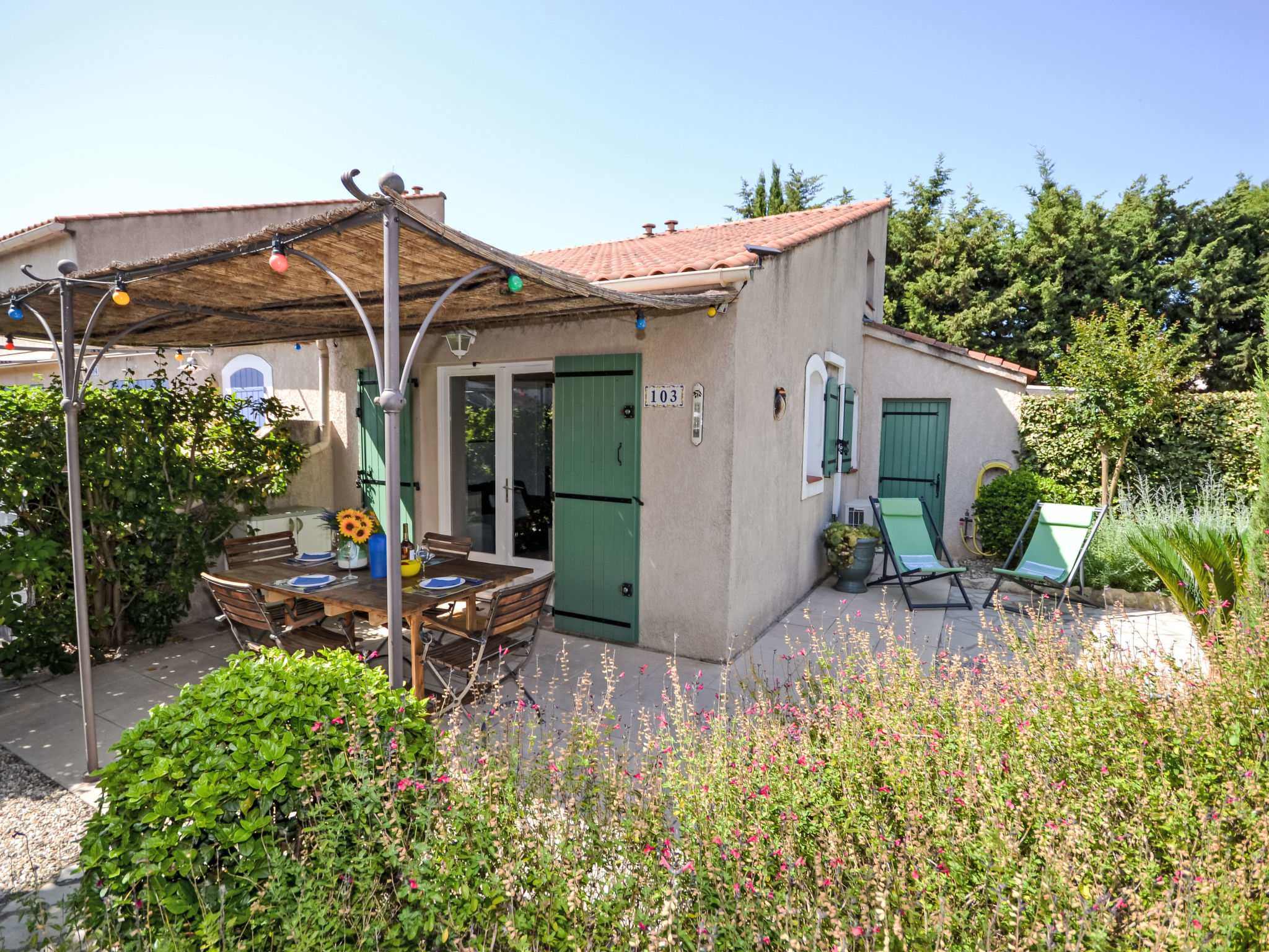 Val d'Alpilles-Buiten