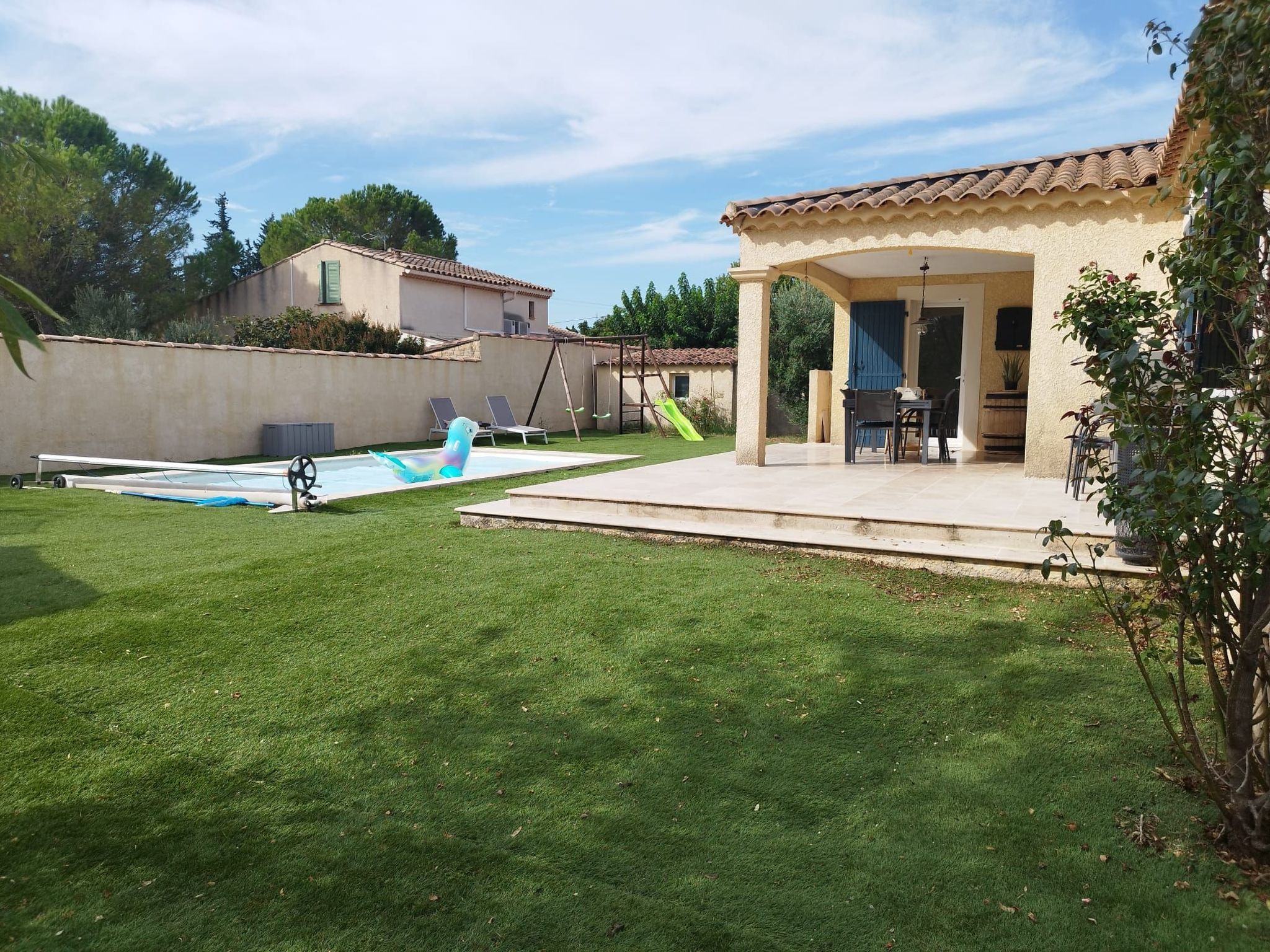 Charmantes Haus mit Pool und Garten-Inside