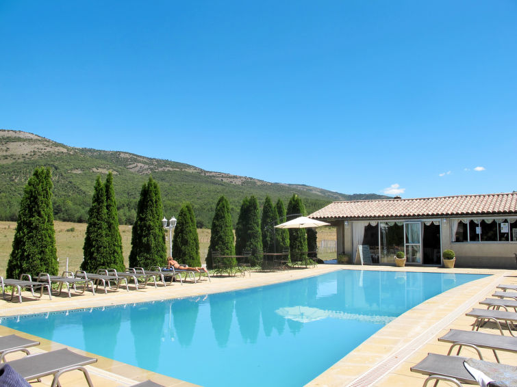 Search and Stay destination Bauduen, Provence-Alpes-Côte d'Azur - France from AU$ 216. Laurier