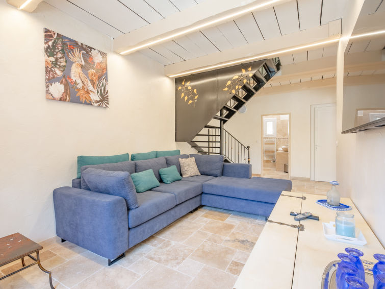 Search and Stay destination Bauduen, Provence-Alpes-Côte d'Azur - France from AU$ 297. Malanuit