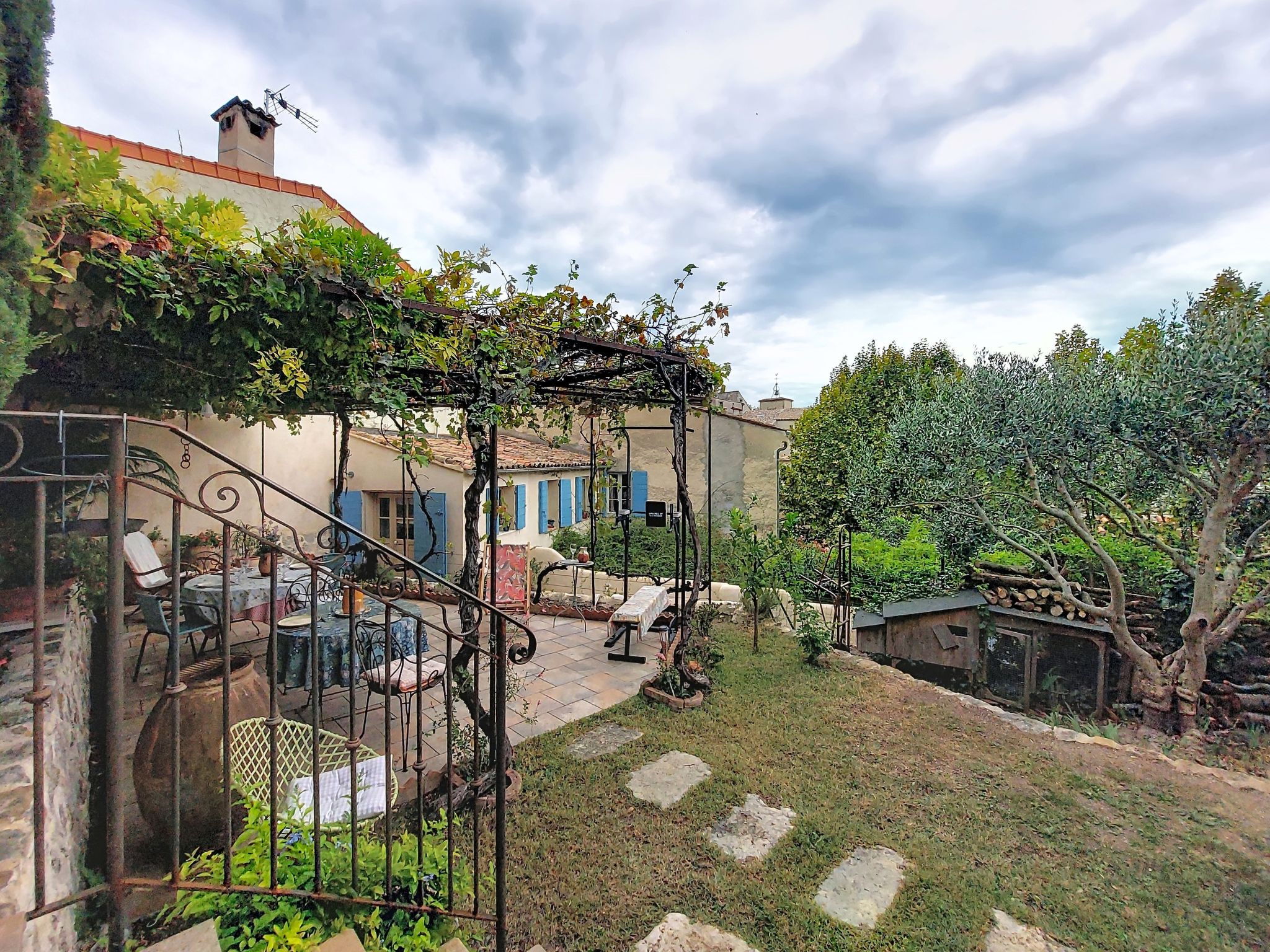Maison de Village Manolsi - Draußen