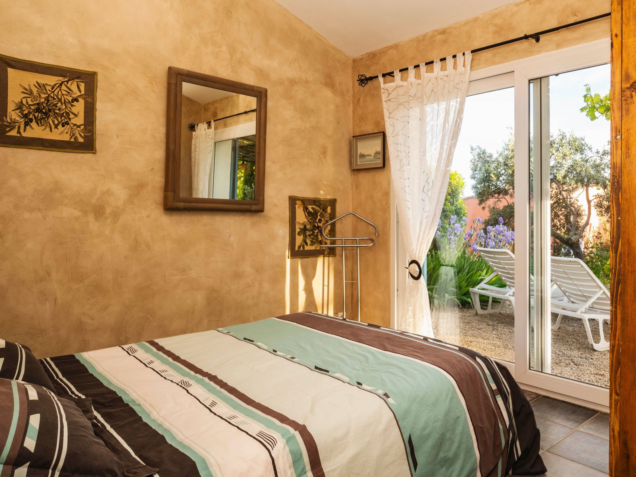 Le mas de l'Aven Unterkunft le mûrier-Binnen