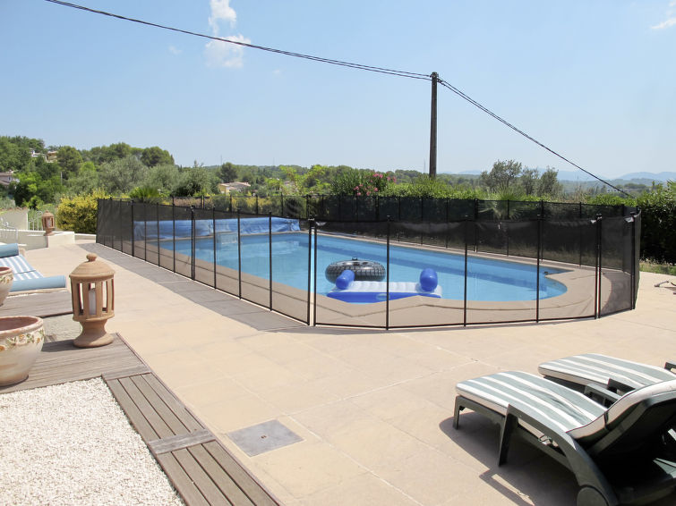 Search and Stay destination Draguignan, Provence-Alpes-Côte d'Azur - France from AU$ 99. Le Cabanon