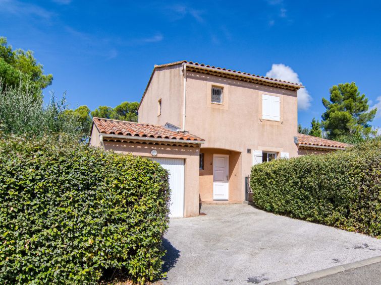 Search and Stay destination Nans-les-Pins, Provence-Alpes-Côte d'Azur - France from AU$ 234. Villa Mac