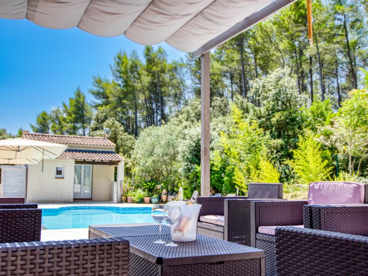 Search and Stay destination Pignans, Provence-Alpes-Côte d'Azur - France from AU$ 534. Cros de Gourdin