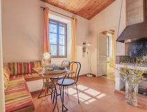 Rustiek appartement in Oraison met uitzicht op de Provence - thumbnail 6