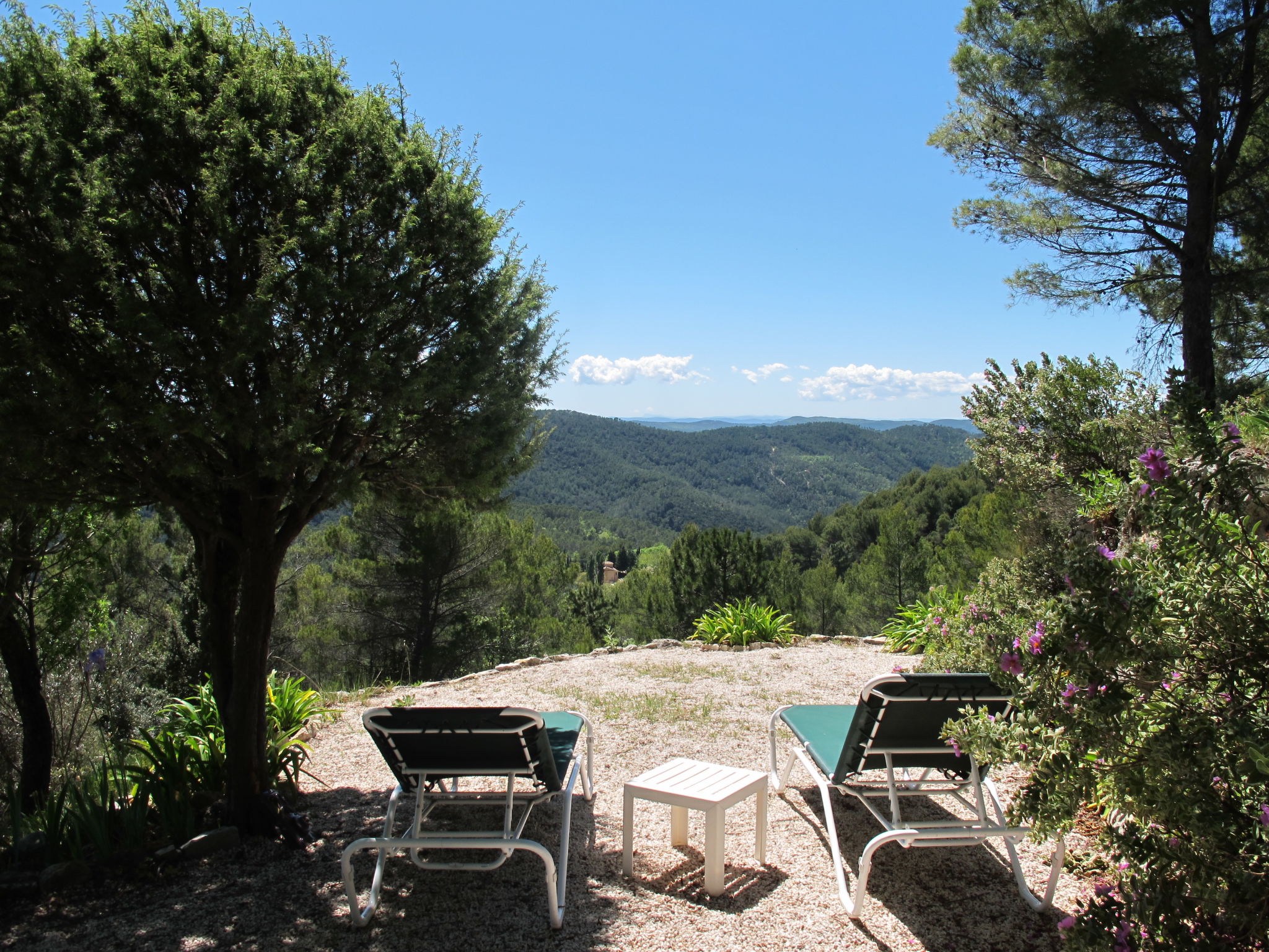 Le Cabanon - Buiten