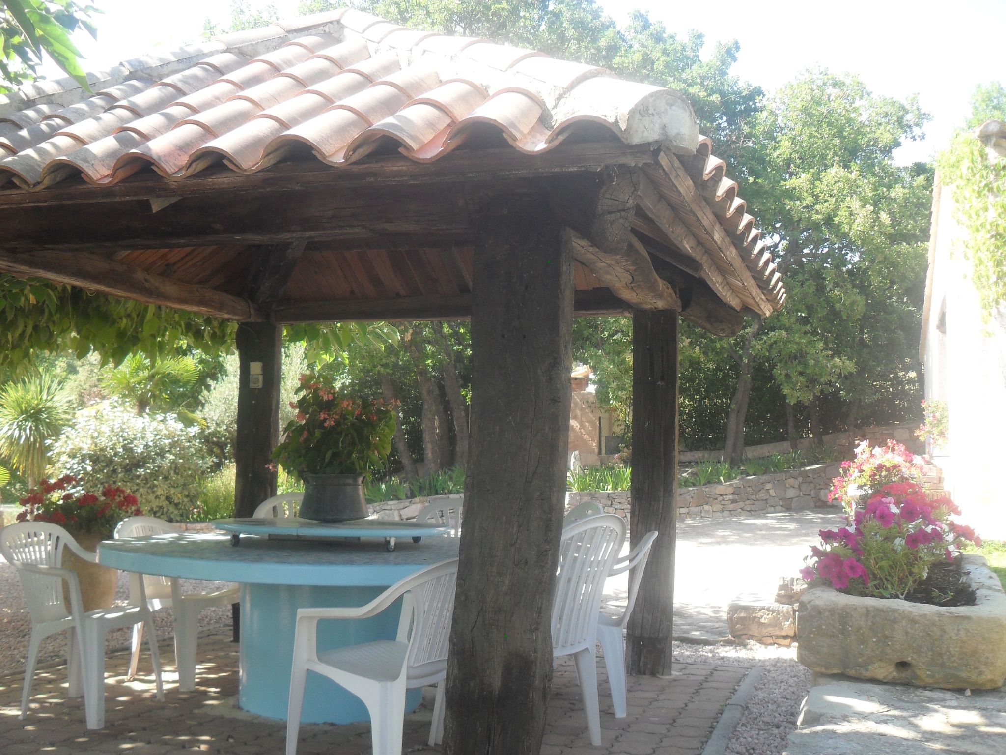 Beheizter Pool ab Mitte April-Inside