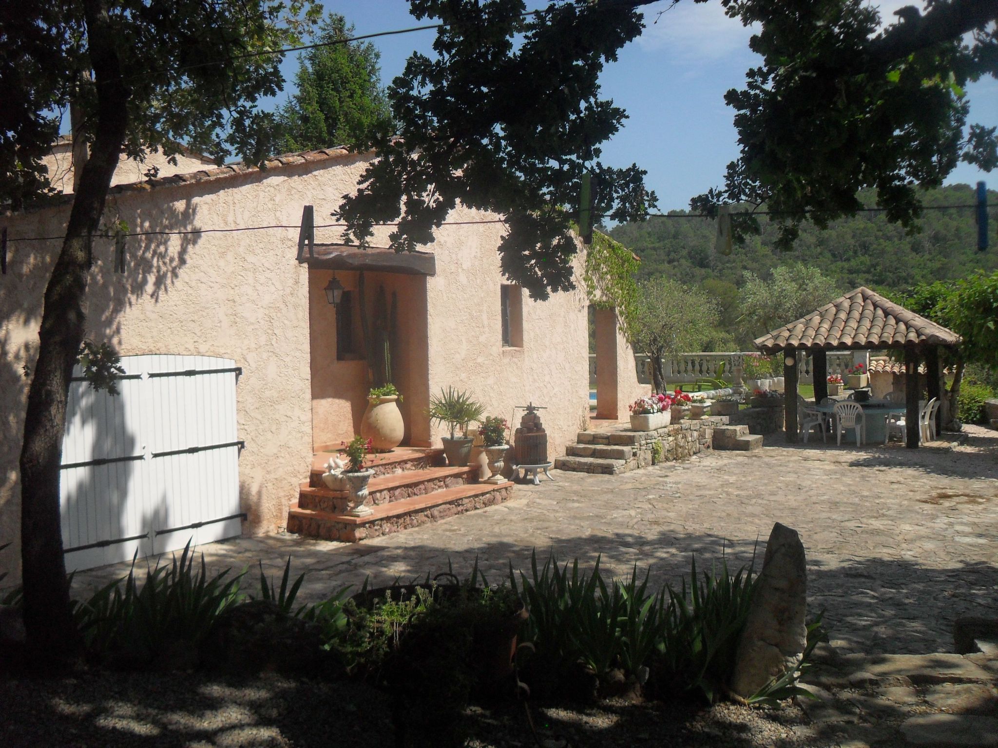 Beheizter Pool ab Mitte April-Inside