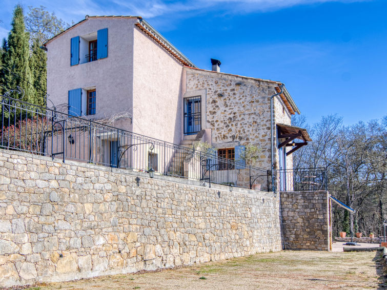 La maison aux volets bleus