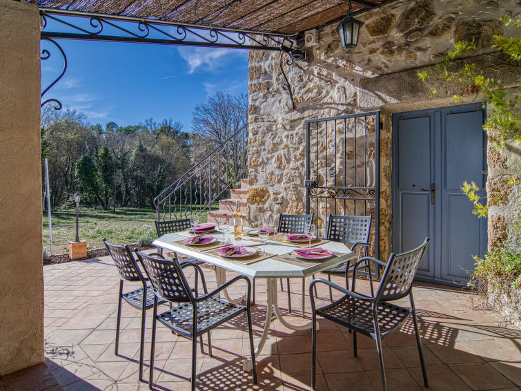 La maison aux volets bleus