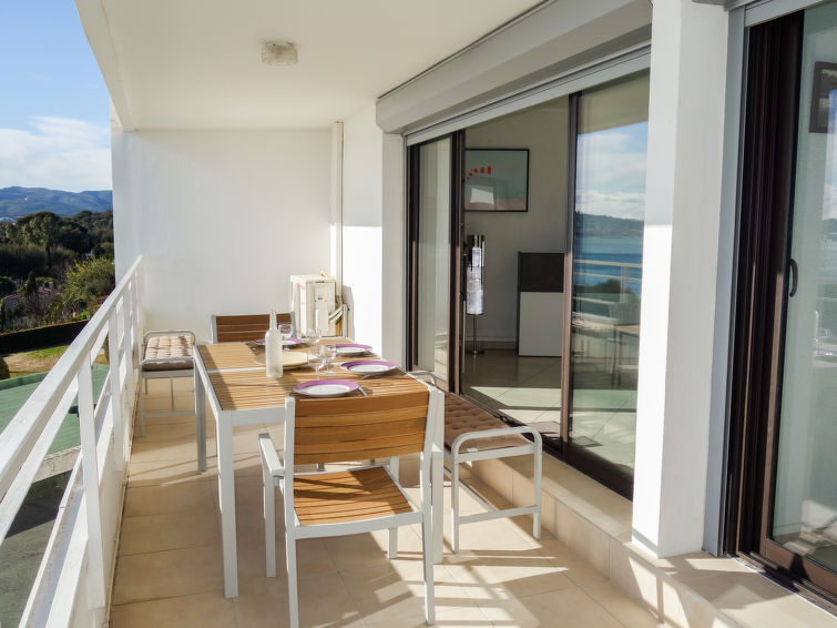 Search and Stay destination La Ciotat, Provence-Alpes-Côte d'Azur - France from AU$ 221. Les Hauts de Fonsainte