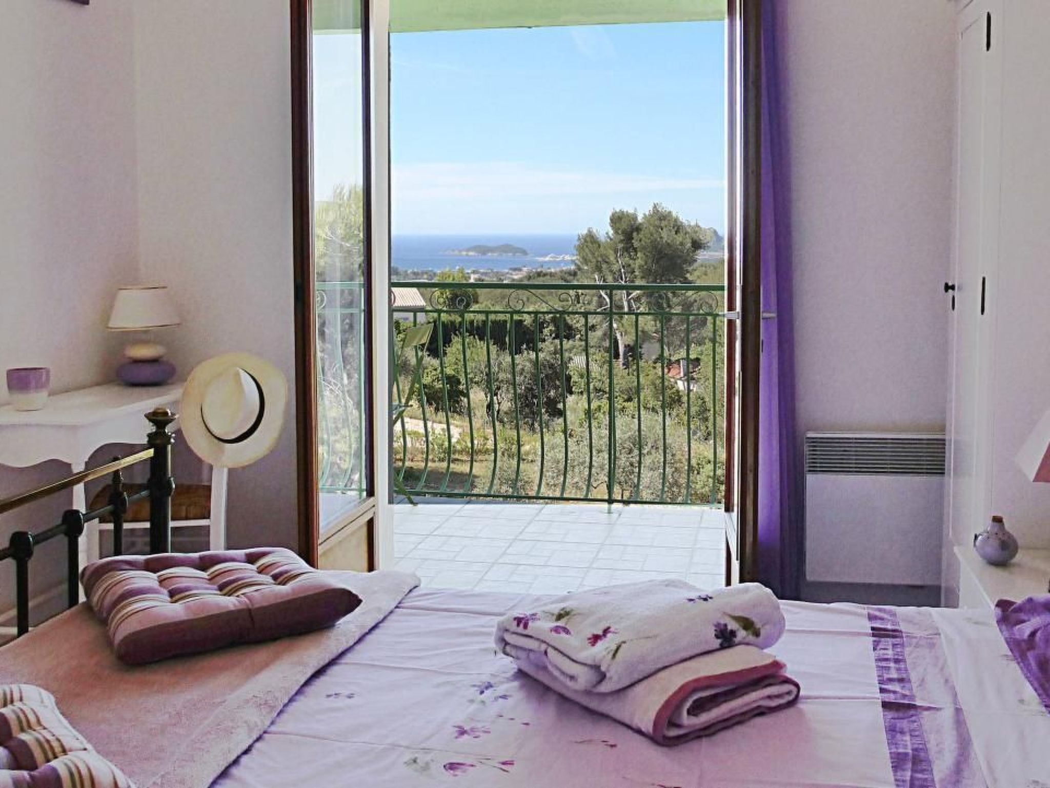 Villa und Pool mit Meerblick nur für Sie-Binnen