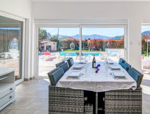 Villa Mehdaeve: Vrijstaand Provençaals genot met privézwembad bij Le Luc - thumbnail 2