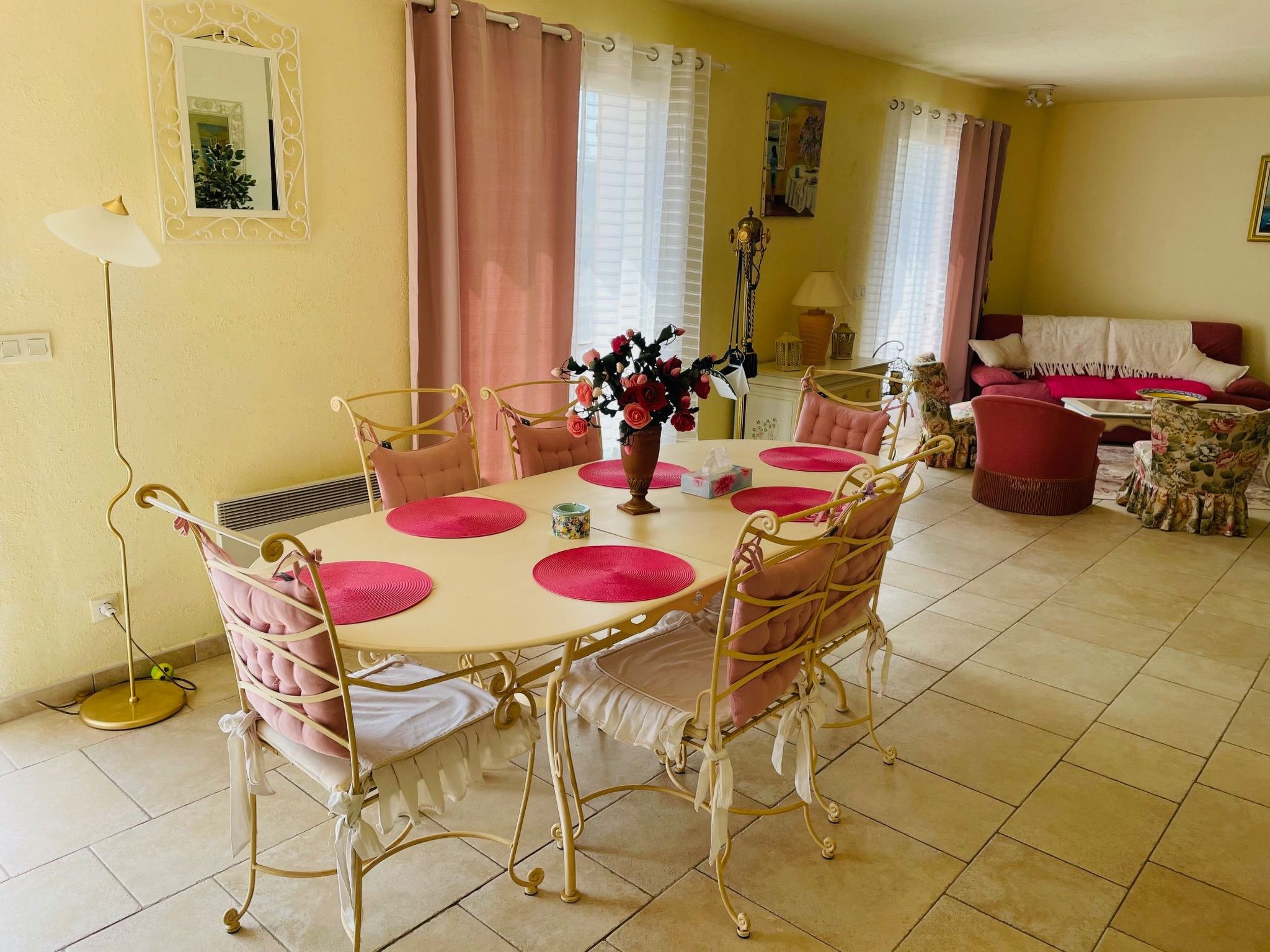 Villa "Les Alloes"-Inside