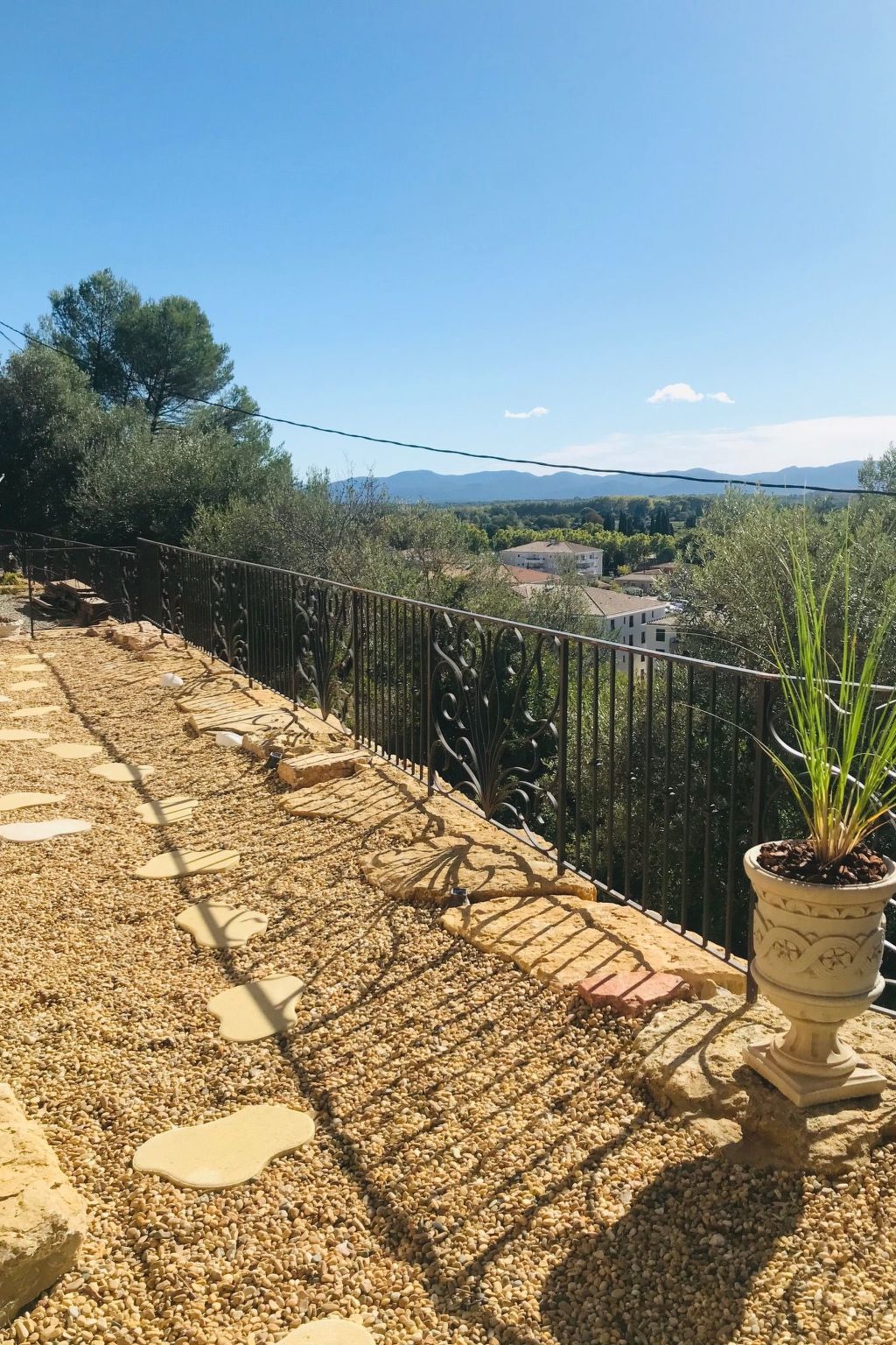 Villa "Les Alloes"-Inside